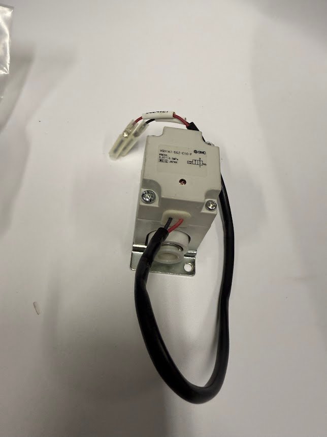 SMC Solenoid Valve VQ31A1-5GZ-C10-F 2-Port 0.01-0.MPa VQ31A15GZC10F Japan - Image 2