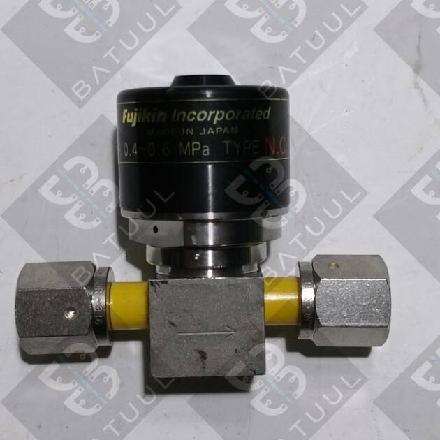 Fujikin 316L Solonied Valve Assy L.No. AT13CEZOO C.No. 085131 Japan