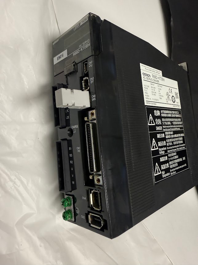 OMRON R88D-KT08H Accurax G5 Servo Driver High-Response Motion Control - Image 3