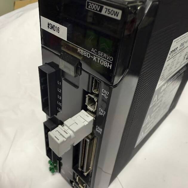 OMRON R88D-KT08H Accurax G5 Servo Driver High-Response Motion Control